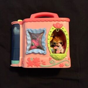 Littlest pet shop house plus pets